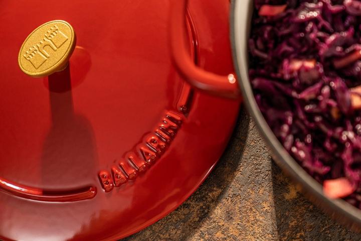 Actual product image Ballarini Bellamonte Cocotte 23 cm, oval, red (23 cm, Casserole + Stewpot, Cast iron)