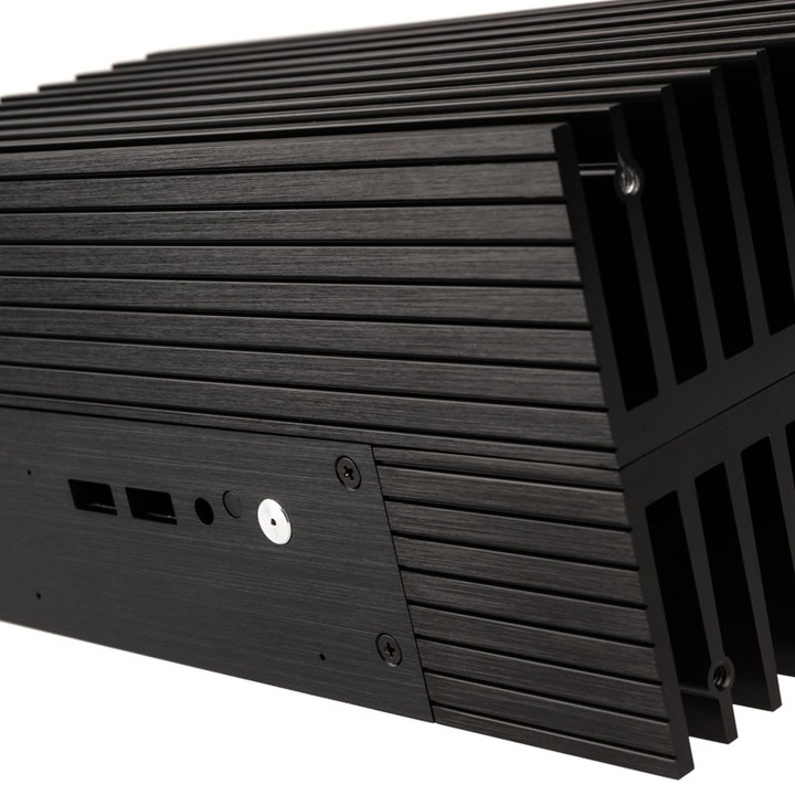 Actual product image Akasa Turing Fanless (UCFF)