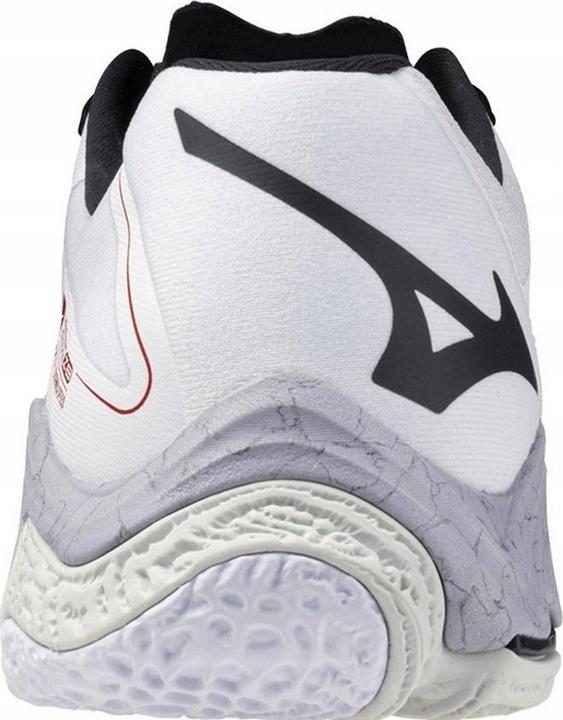 Actual product image Mizuno Wave Lightning Z8 (41)