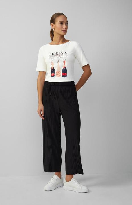 Actual product image S.Oliver T-Shirt Jersey-T-Shirt mit Frontprint und Schmucksteinen (42)
