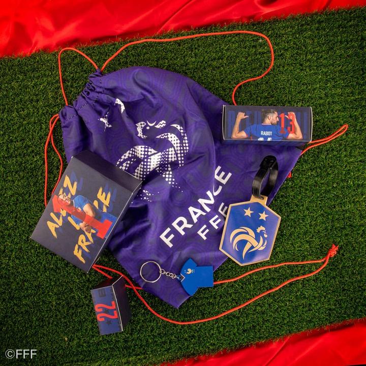 Produktbild Cinereplicas Französische Fussballföderation Adventskalender Deluxe 2025