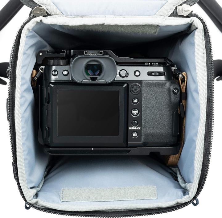 Actual product image Think Tank Digital Holster 150 V3.0 (1015308238)