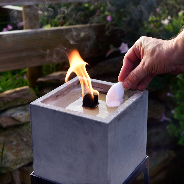 Produktbild Beske Manufaktur Betonfeuer Tischfeuer mit Deckel (17 x 17 x 17 cm)