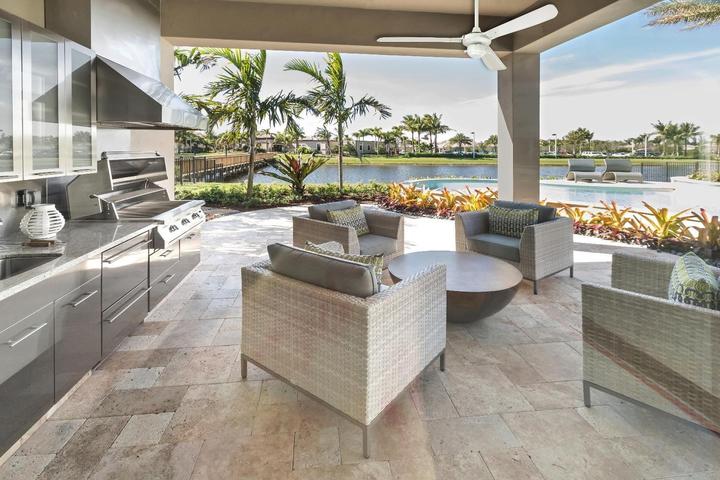 Actual product image Westinghouse Mountain Gale (52 dB)