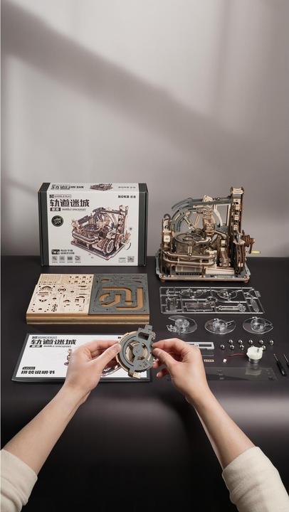 Actual product image Rokr Spaceport marble run