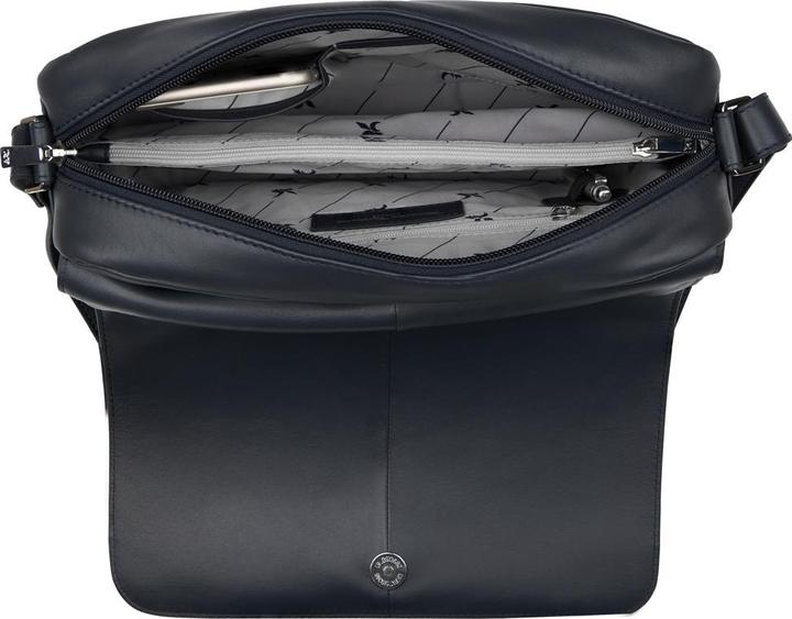 Actual product image Riccardo Ferducci Flap bag, Bellini, torso