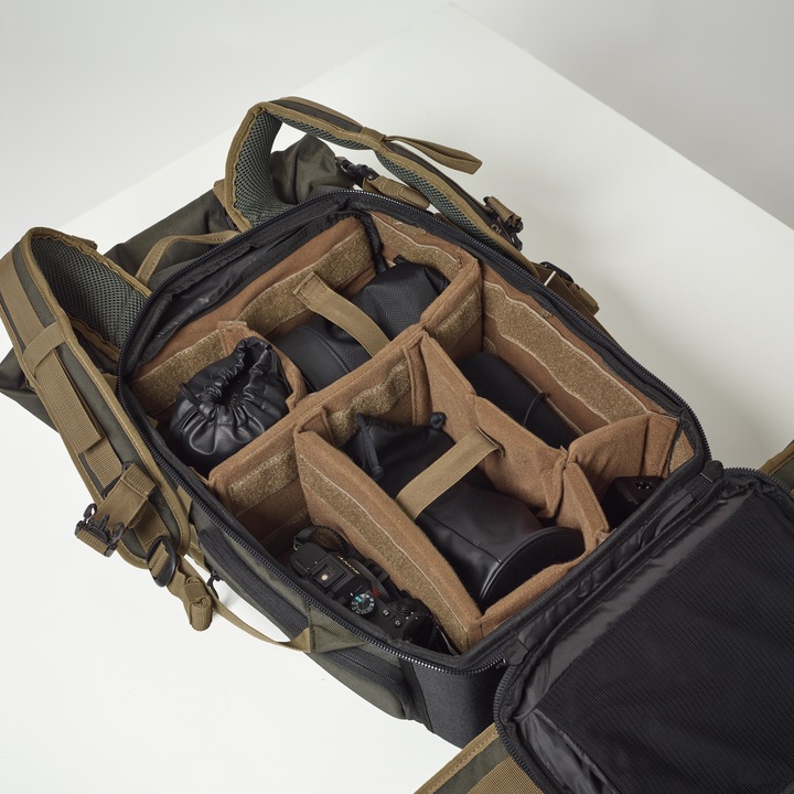 Actual product image Solognac CAMERA 900 (Camera shoulder bag, 35 l)