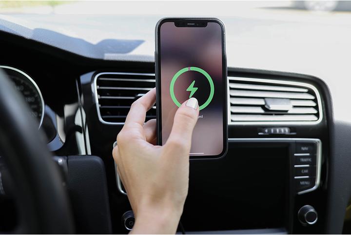 Actual product image Andi be free Wireless Vent Mount Charger, V2