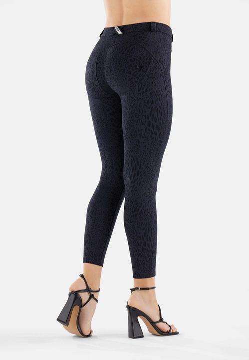 Actual product image Freddy WR.UP® Shaping Pants 7/8 WRUP4RHF314 (XS)