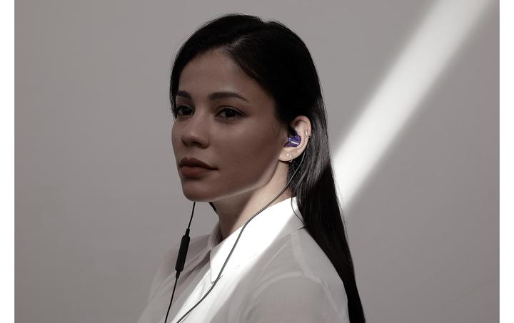 Produktbild Shure SE215 Special Edition (Keine Geräuschunterdrückung, Kabelgebunden)