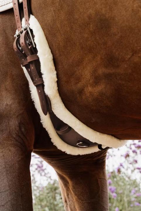Immagine prodotto Kentucky Horsewear Cinghietto corto per cavallo anatomico in shearling