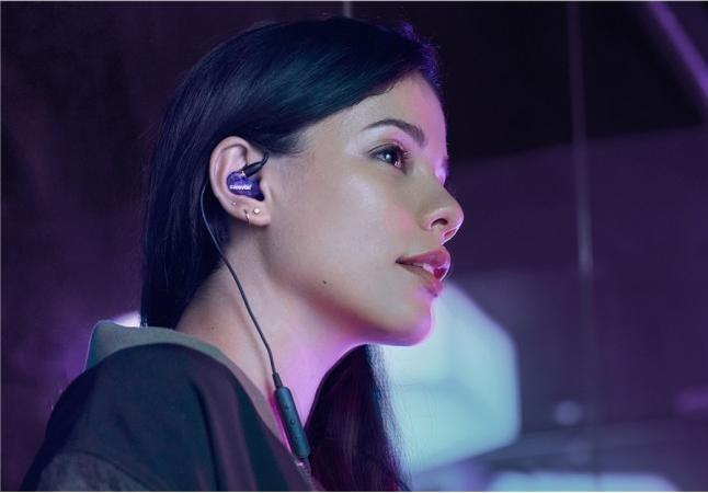 Actual product image Shure SE215 Special Edition (No noise cancellation, Cable)