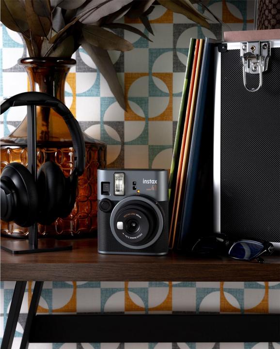 Actual product image Fujifilm Instax Mini 41
