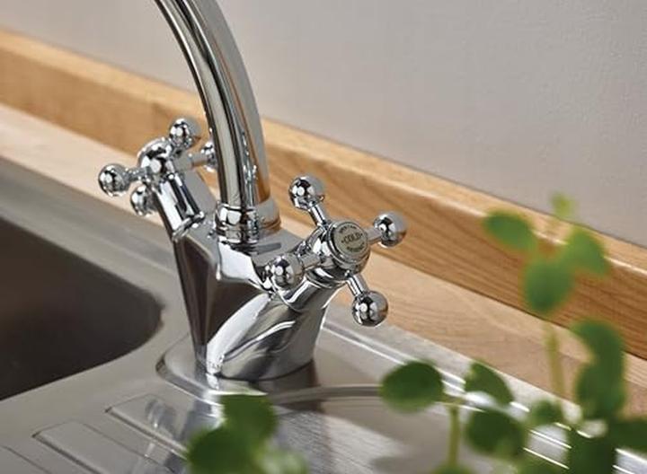 Image du produit Bristan Robinet de cuisine à bec pivotant avec technologie d'installation facile
