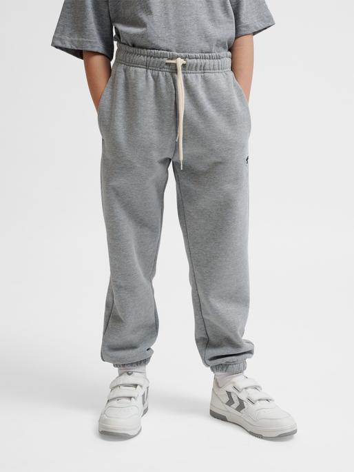 Produktbild hummel Hmljr Loose Sweatpants Bee (152)