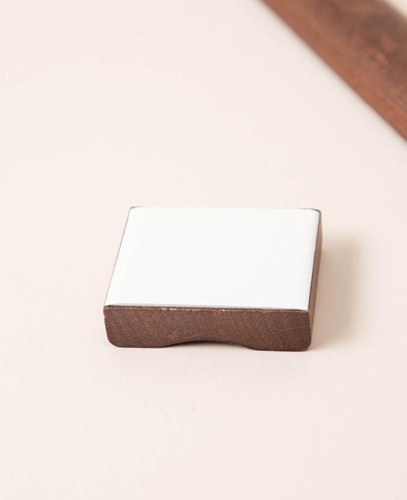 Image du produit Esmée Magnetischer Schuhlöffel in Walnuss Optik, 55 cm