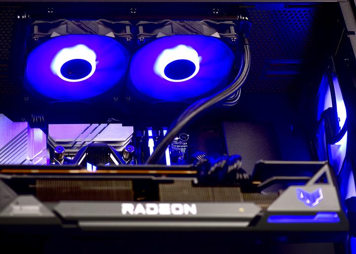 Image du produit Actina 5901443336013 PC Intel?? Core??? i5 i5-13600KF DDR4-SDRAM SSD AMD Radeon RX 7900 XTX Mini tour (2000 Go, 32 Go, Intel Core i5-13600KF, Radeon RX 7900 XTX)