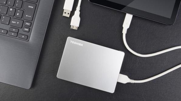 Actual product image Toshiba Canvio Flex (2 TB)