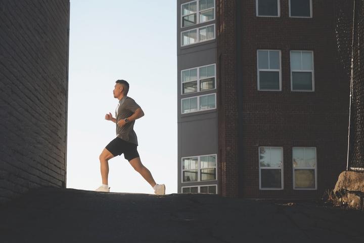Actual product image Garmin Forerunner 570 (42.40 mm, WLAN only)