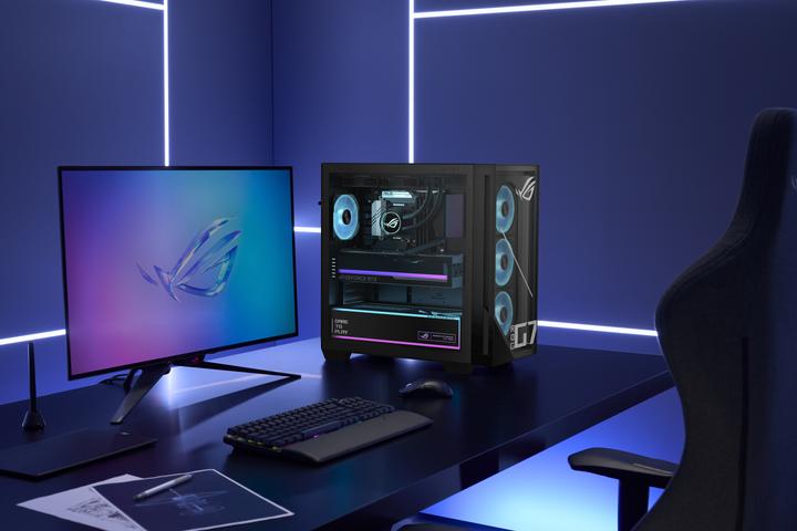 Actual product image ASUS ROG G700TF (2000 GB, 32 GB)