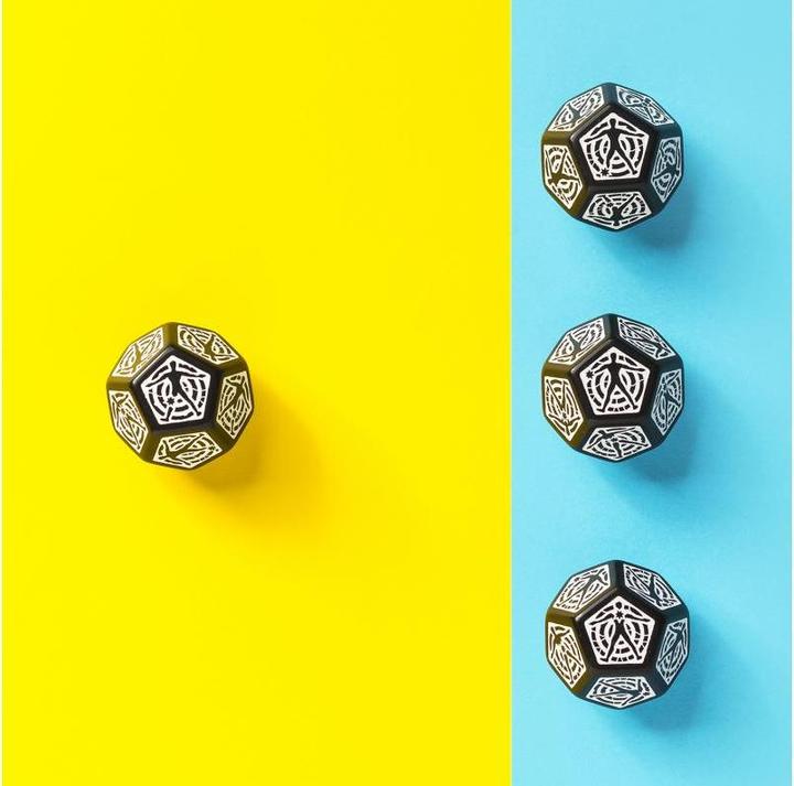 Immagine prodotto Q Workshop 12HIT05 - Dado D12 Hit Location, bianco e nero