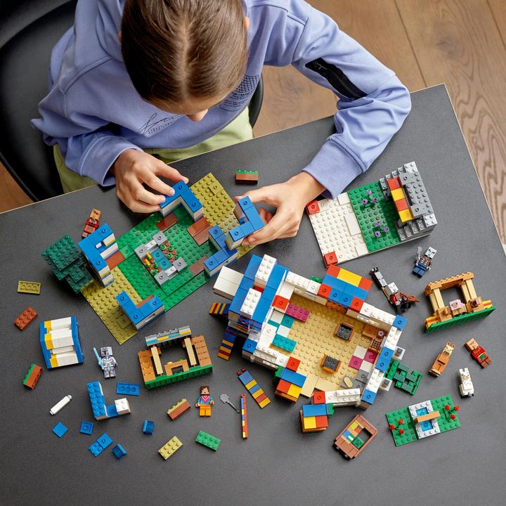 Actual product image LEGO The llama village (21188, LEGO Minecraft)