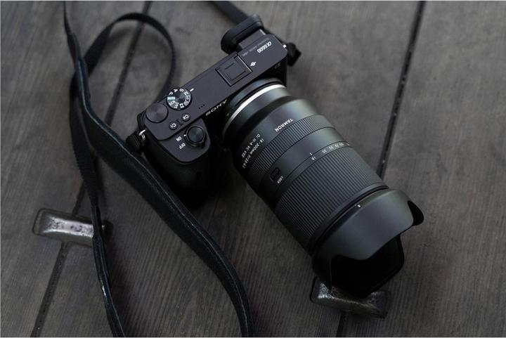 Image du produit Tamron AF 18-300mm f/3.5-6.3 Di III-A VC (Fujifilm X, APS-C / DX)
