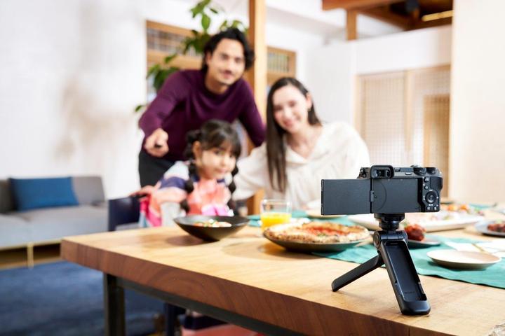 Produktbild Sony GP-VPT3 Camera Grip / Remote BT (Batteriegriff)
