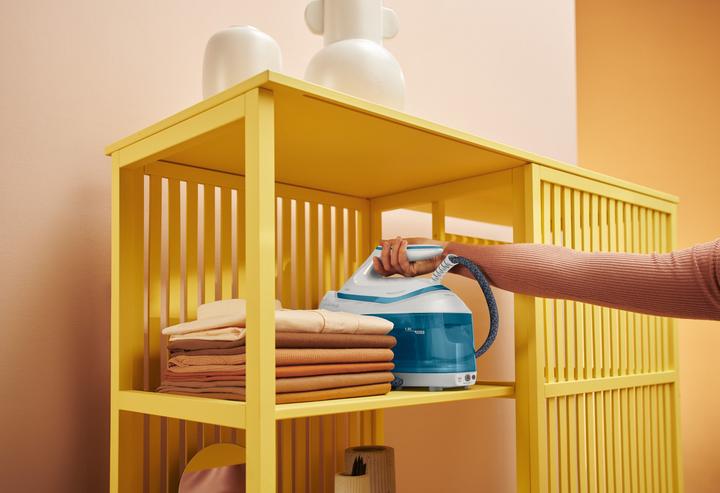 Actual product image Philips PSG6022/20 iron (2400 W, 500 g/min)