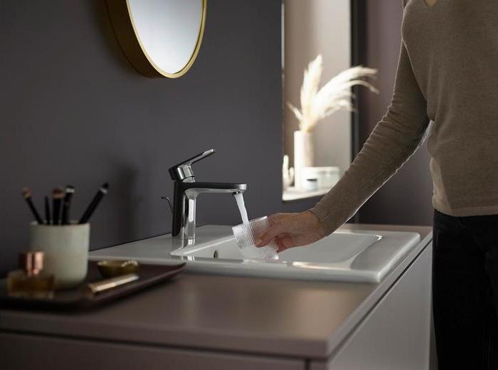Produktbild hansgrohe Vernis Blend Einhebel-Waschtischarmatur 100 mit Zugstangen-Ablaufgarnitur