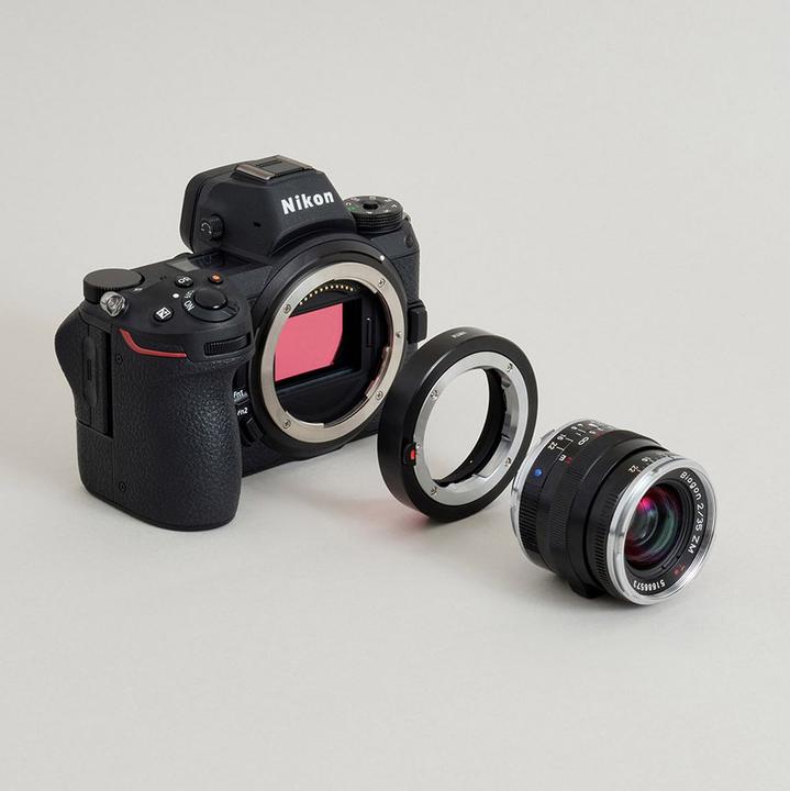 Produktbild Urth Lens Mount Adapter: Compatible with Leica M Lens to Nikon Z Camera Body