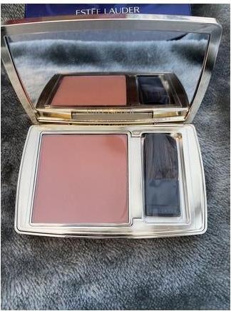 Immagine prodotto Estée Lauder Beautiful Magnolia (Rosa sensuale)