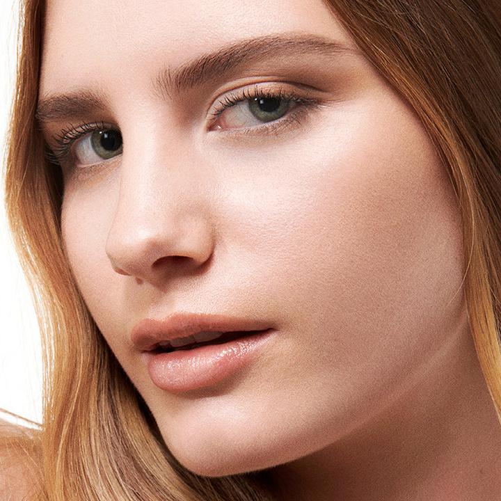 Produktbild Veralab Glow And Care - Anti Age Foundation N.01 Porcelain (01 Porcelain)