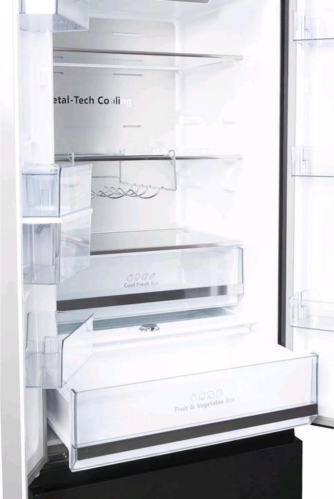 Actual product image Hisense RF632N4WFE SidebySide cooling combination (485 l)