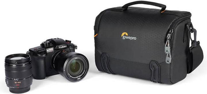 Actual product image Lowepro Adventura SH 160 III Green Line (Camera shoulder bag, 4 l)