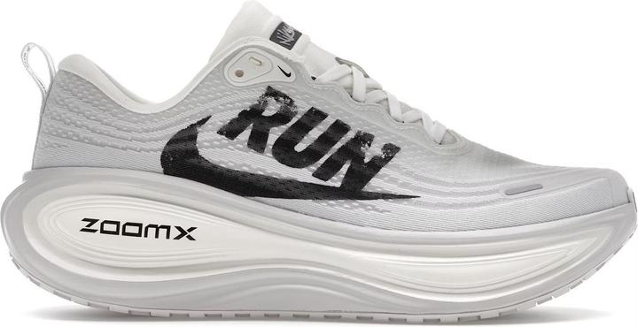 Actual product image Nike Vomero Plus Run (45)
