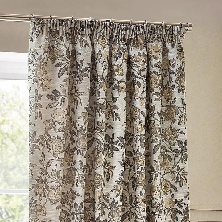 Produktbild Wylder FaltenVorhänge Jacquard Granatapfel Blumig (229 x 137 cm)