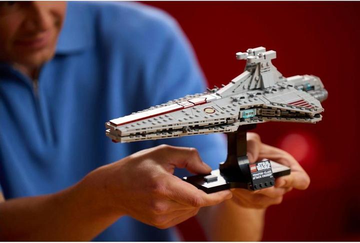 Produktbild LEGO Venator-Class Attack Cruiser (75441, LEGO Star Wars)