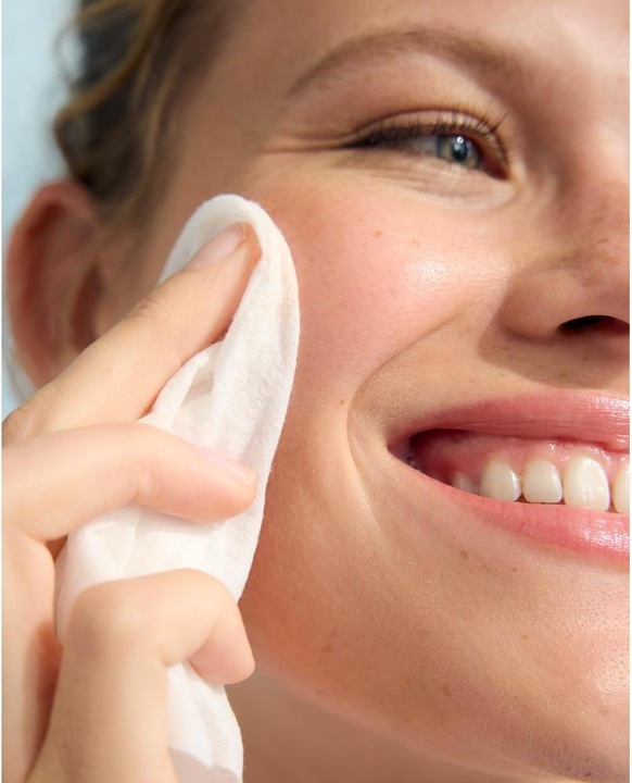 Actual product image NIVEA 3in1 Nourishing wipes (Cleaning cloths, 25 ml)
