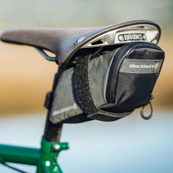 Actual product image Blackburn Grid Seat Bag M (0.60 l, Saddle bag)