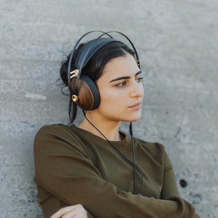 Actual product image Meze 99 Classics (Cable)