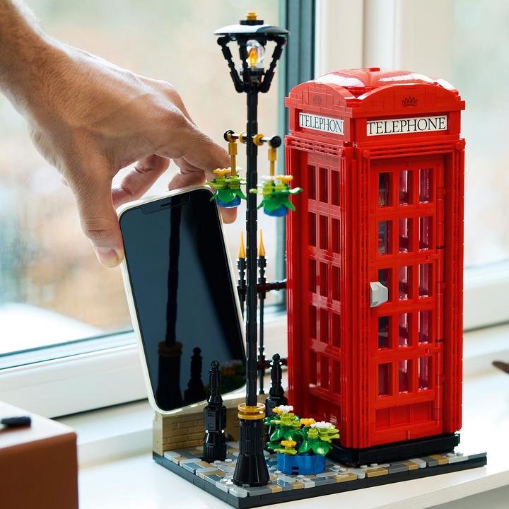 Image du produit LEGO Cabine téléphonique rouge de Londres (21347, LEGO Ideas, LEGO difficiles à trouver)