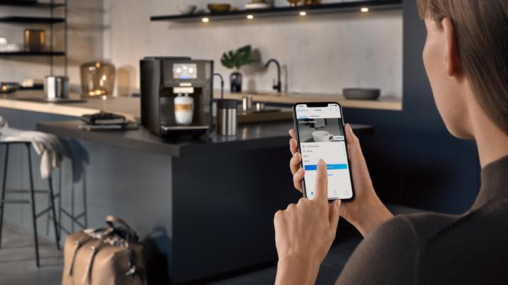 Produktbild Siemens Vollautomat, EQ.700 classic TP713D09 bk