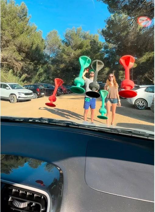 Produktbild Tossit Saugnapf-Darts - Set für 4 Spieler - Pink-Lila-Blau-Gelb (Deutsch, Englisch, Französisch, Multilingual, 2 - 4 Spieler)