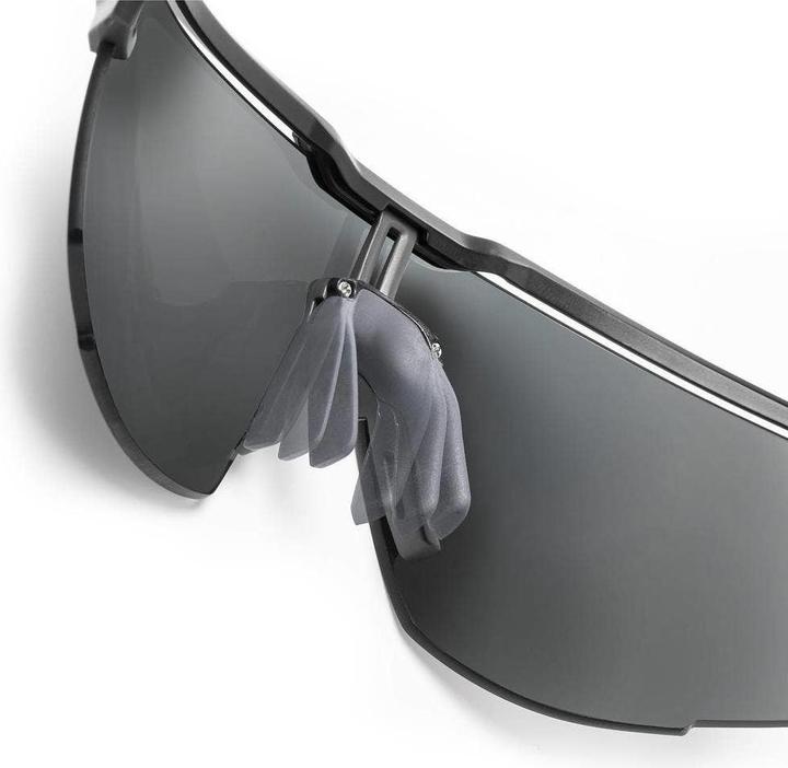 Actual product image Julbo Ultimate Reactiv Performance (Silver, Grey, Black, Red Chrome, Reactiv Performance 0-3)