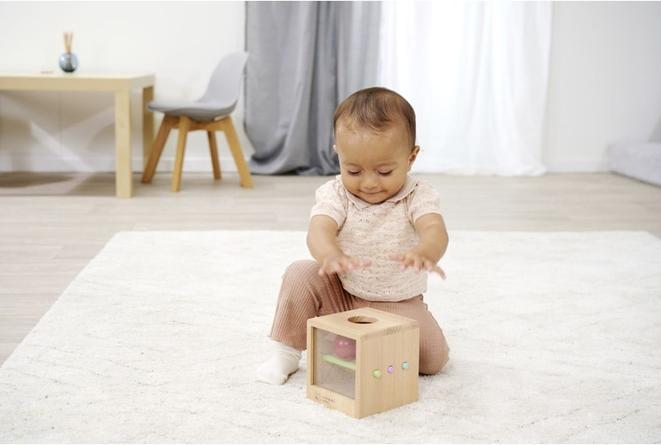 Actual product image Eichhorn EH Montessori box with balls