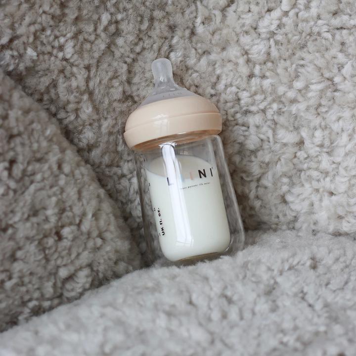 Actual product image Liini Double glass with breast structure teat (120 ml)