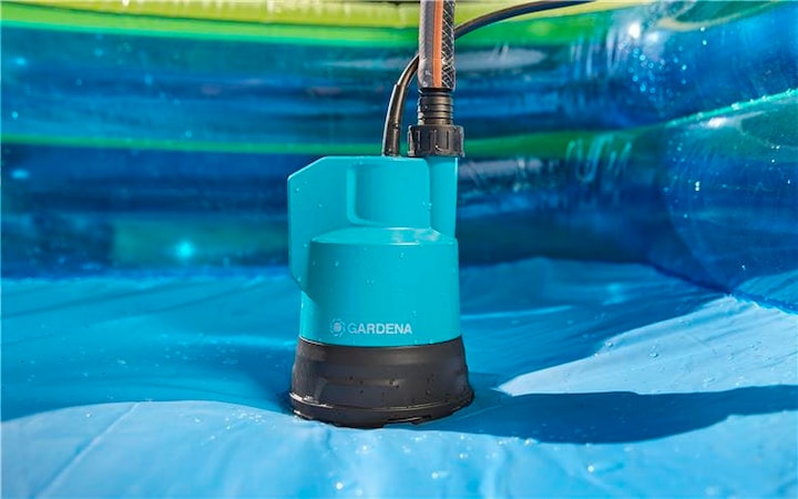 Image du produit Gardena Pompe à pluie à batterie (Pompe à baril de pluie)
