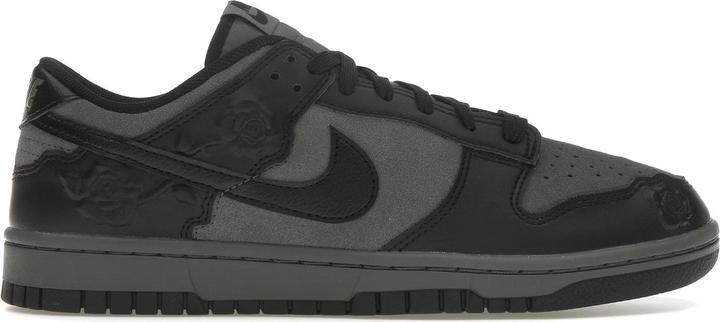 Image du produit Nike Dunk Low Black Roses (Women's) (40.5)
