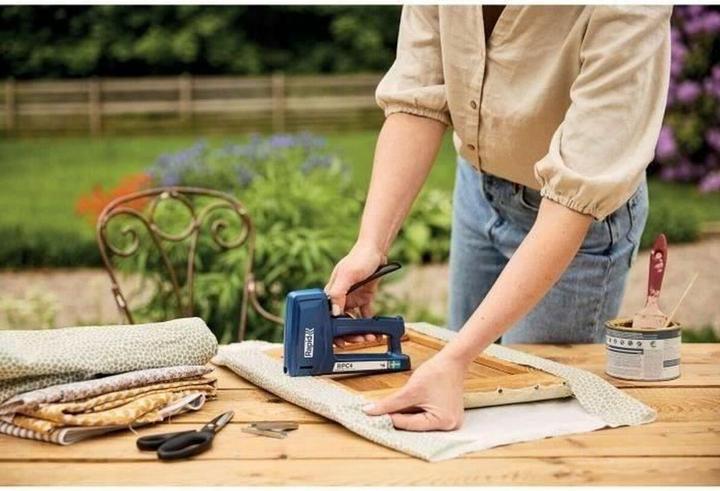 Actual product image Rapid RPC4 hand tacker